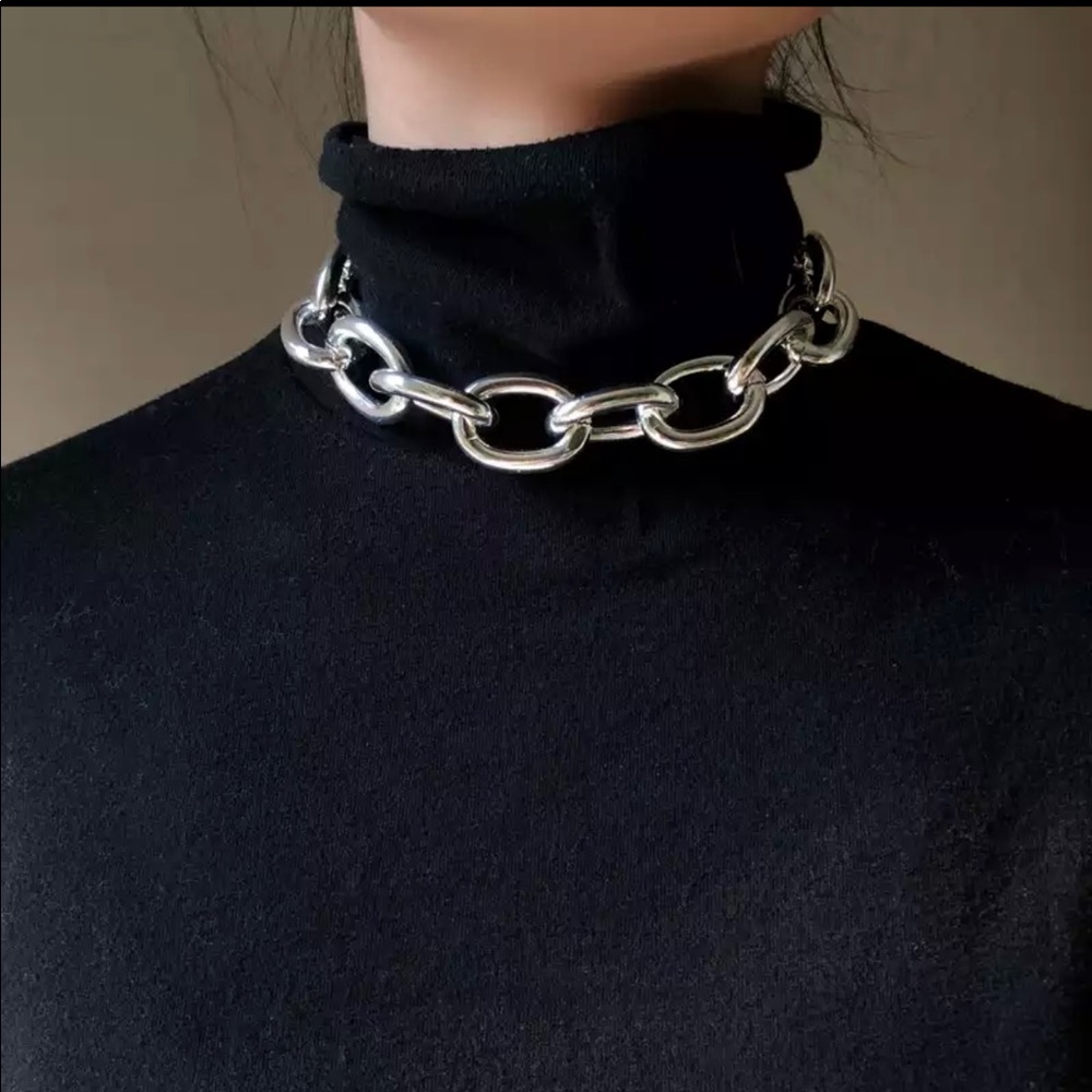 Silver choker necklace